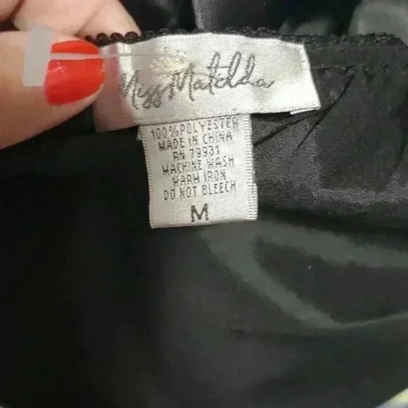 Silky feel nightie - Picture 6 of 6